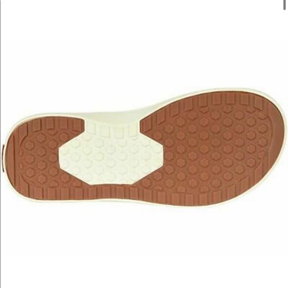Ultrarange V land flip flop sandals